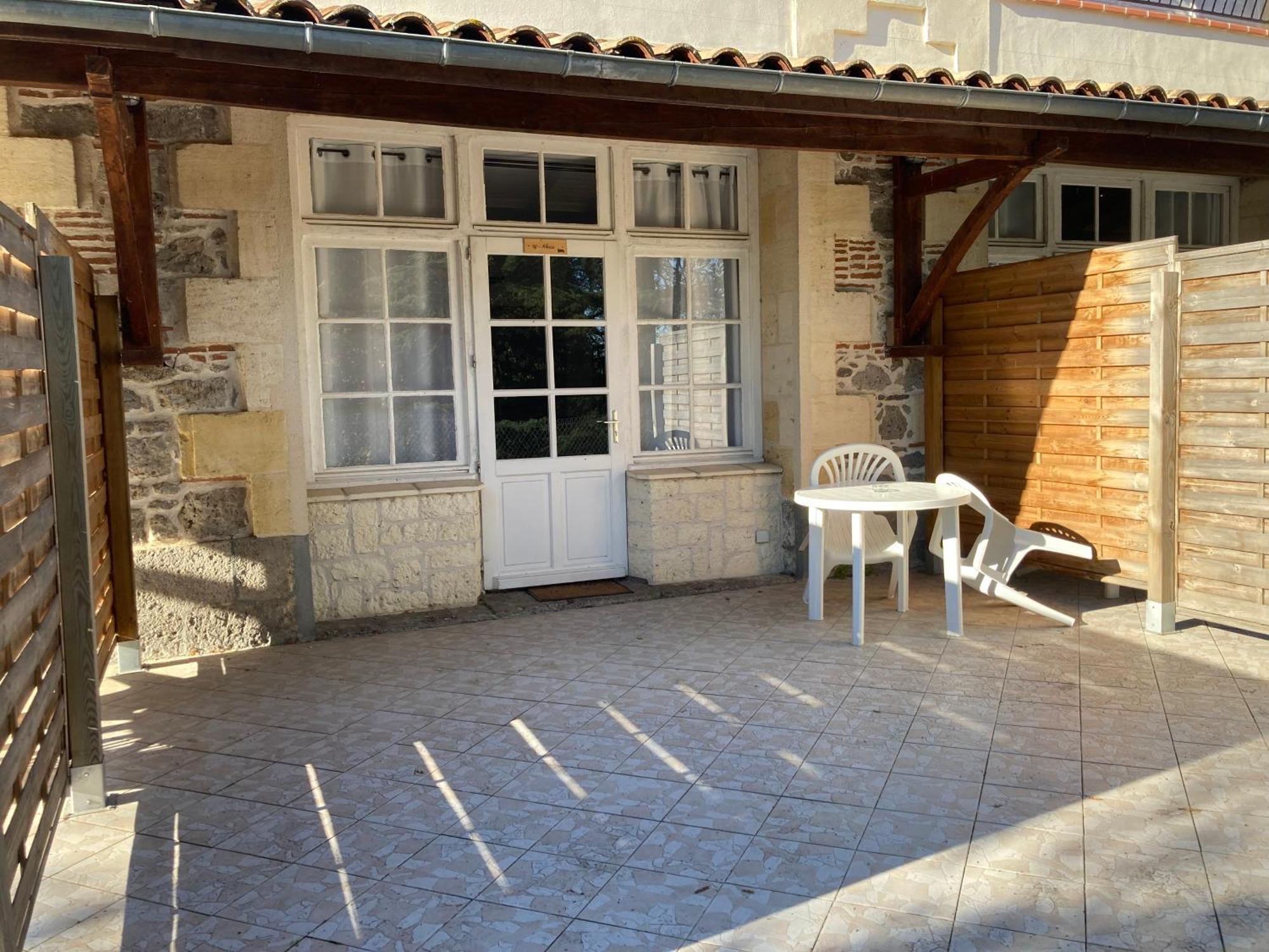 Orangerie Du Chateau Marith - Domaine Avec Piscine Clairac  Room photo